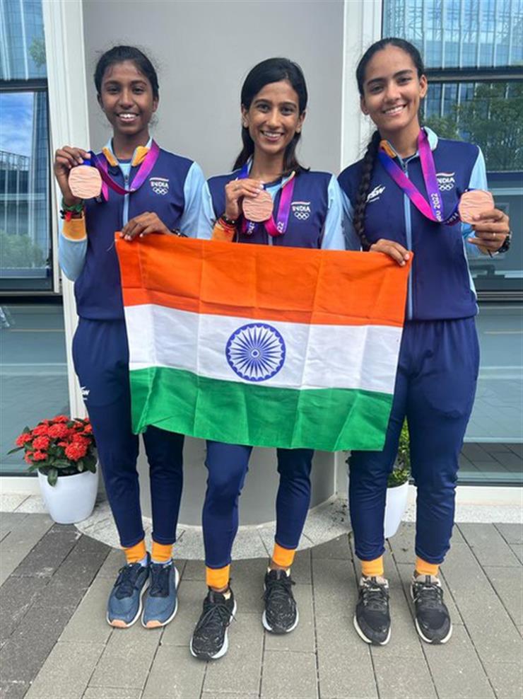 Asian Games: India win bronze medal in men's & women's 3000m relay team  speed skating events